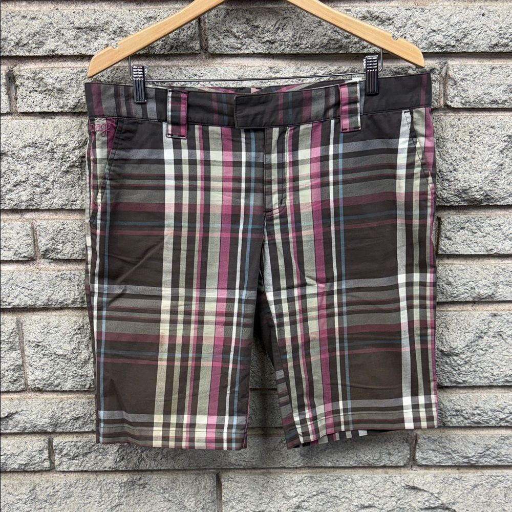 Orage Chic Plaid Women's Shorts in Black and Pink